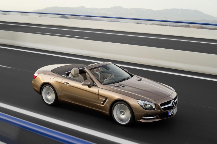  Mercedes-Benz SL500 2012 года  (фото 22 из 31)